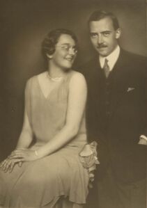 Verlobungsbild von Karl Ludwig von Guttenberg mit Therese Prinzessin von Schwarzenberg, 1928. (Privatbesitz Johannes und Ines von Guttenberg)