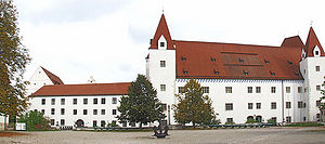 Außenansicht des neuen Schlosses, 21. Jahrhundert. (Bayerisches Armeemuseum Ingolstadt/Foto: Christian Stoye)