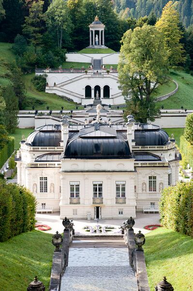 Datei:Linderhof Nordfassade.jpg