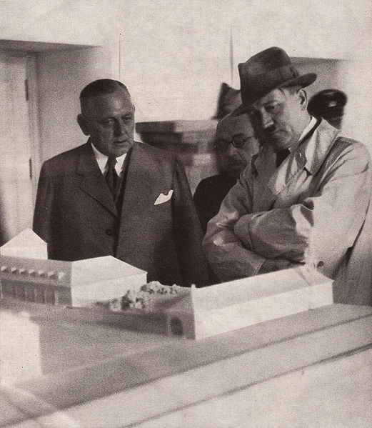 Datei:Hitler Wächtler Bayreuth.jpg