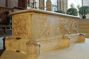 Das Grab von Papst Clemens II. (reg. 1046/47) im Bamberger Dom. Es ist das einzige Grab eines Papstes nördlich der Alpen.