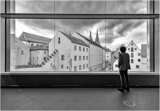 Blick aus dem sog. Domfenster im Museum der Bayerischen Geschichte in Regensburg. (wörner traxler richter schweiz gmbh, Foto: Ralph Thimm)