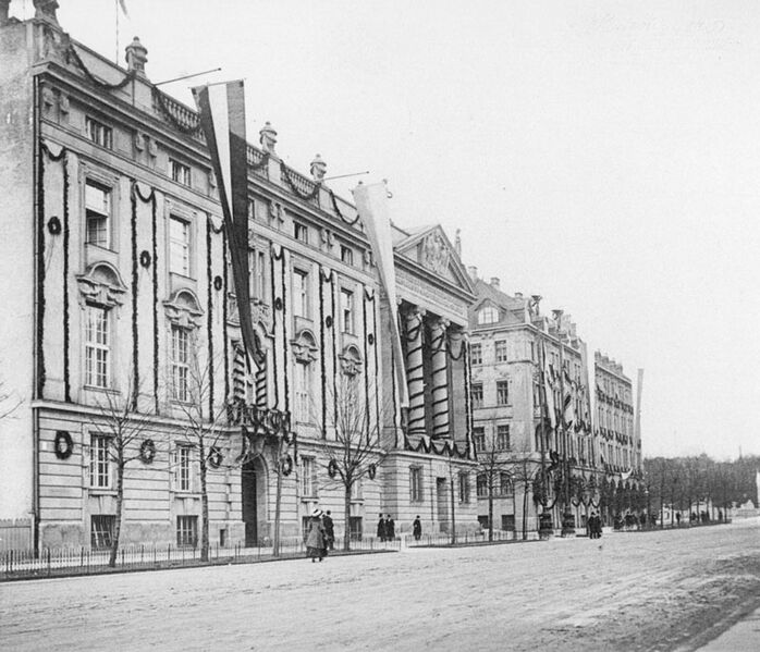 Datei:Preußische Gesandtschaft ca.1910 DE-1992-FS-NL-PETT1-2850.jpg