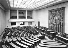 Plenarsaal des Maximilianeums 1949. (Bildarchiv Bayerischer Landtag)