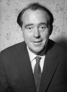 Heinrich Böll (1917-1985): Der Schriftsteller erhielt 1951 den Preis der Gruppe 47 für seine Satire "Die schwarzen Schafe", was letztlich mit zu seinem Durchbruch als Schriftsteller führte. 1972 erhielt er den Literaturnobelpreis. Er gilt als einer der bedeutendsten deutschen Schriftsteller des 20. Jahrhunderts. (Foto: 1958, Bayerische Staatsbibliothek, Bildarchiv)