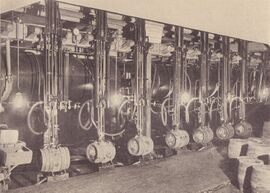 Faßabfüllmaschine der Brauerei Löwenbräu. Abb. aus: Das Bayerland, Jahrgang 37 vom September 1926, 529. (Bayerische Staatsbibliothek, 4 Bavar. 198 t-37)