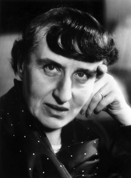Datei:Jella Lepman Portrait.jpg