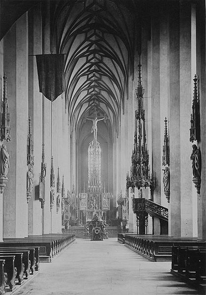Datei:Muenchen Frauenkirche 1870.jpg