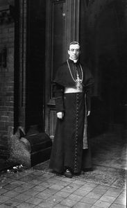 Eugenio Pacelli, der spätere Papst Pius XII. (1876-1958). Fotografie von 1925. (Bayerische Staatsbiliothek, Bildarchiv hoff-5779)