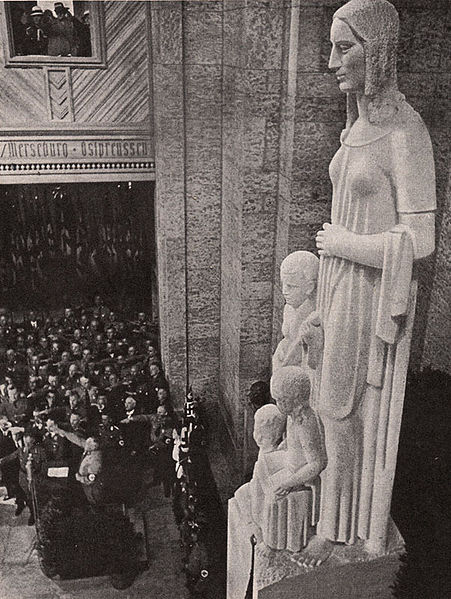 Datei:Deutsche Mutter.jpg