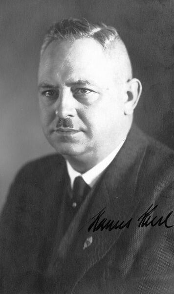 Datei:Hanns kerrl 1935.jpg