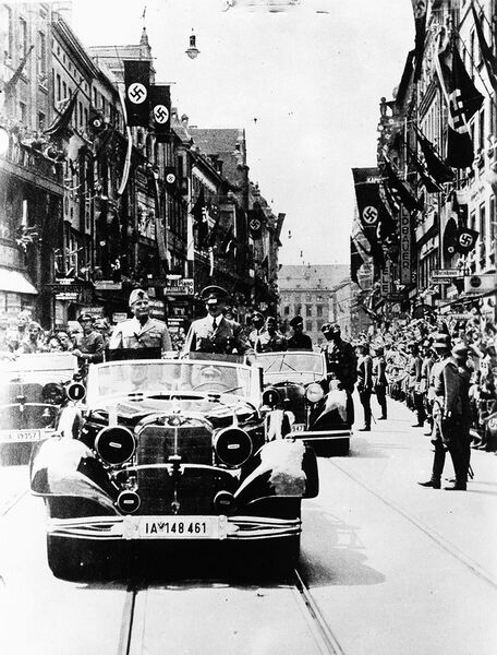 Datei:Mussolini Hitler Muenchen 1940.jpg