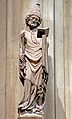 Skulptur des Hl. Petrus am nordöstlichen Vierungspfeiler. Sie entstand um 1320. (Foto Achim Hubel)