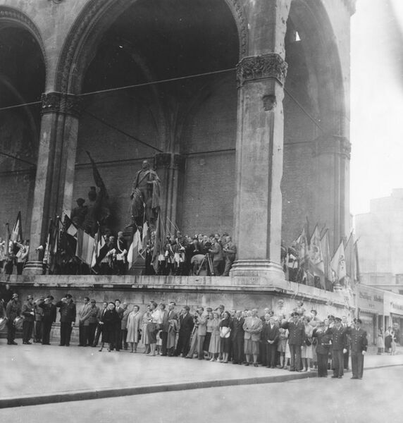 Datei:Beisetzung Rupprecht BSB timp 015560.jpg