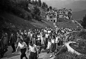 Berghof-Touristen, um 1950. Fotografie von Ernst Baumann. (Archiv Baumann-Schicht)