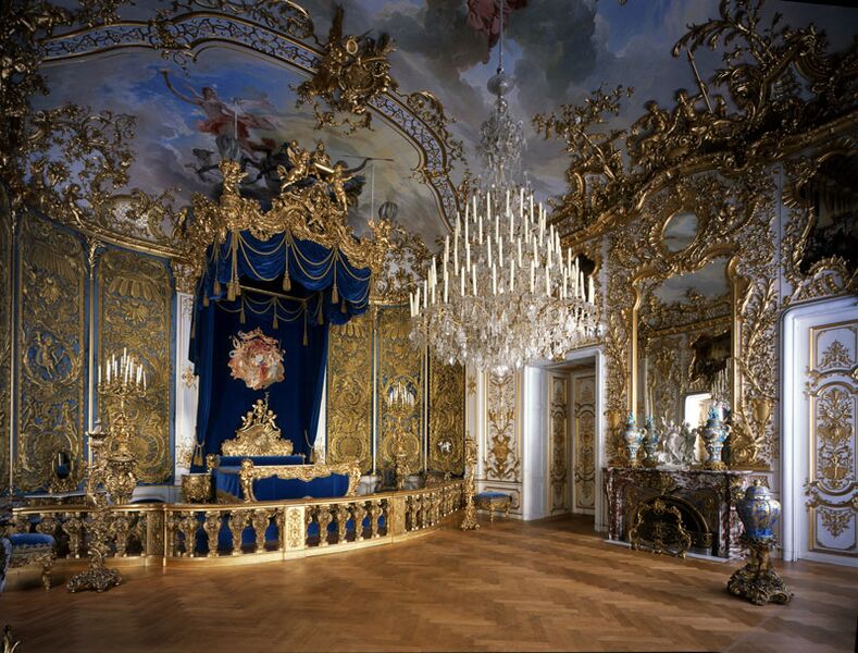 Datei:Linderhof Schlafzimmer.jpg