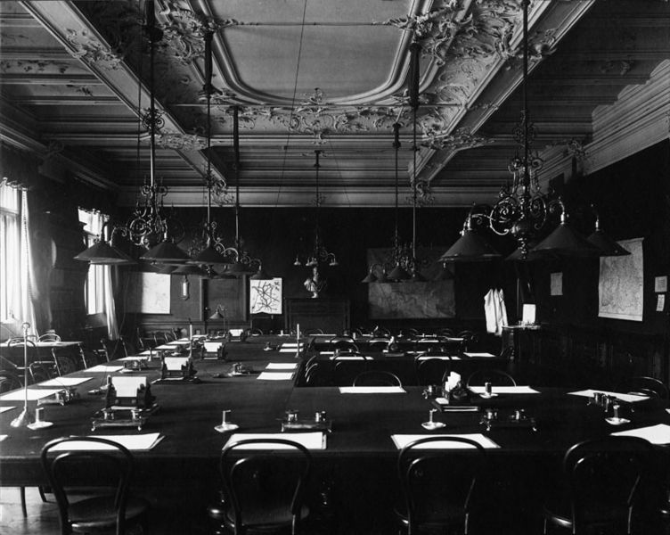 Datei:Zimmer Finanzausschuss 1912.jpg