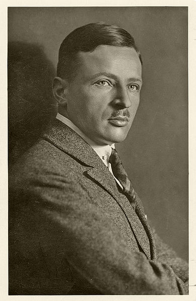 Datei:Karl Holz Gauleiter Franken.jpg