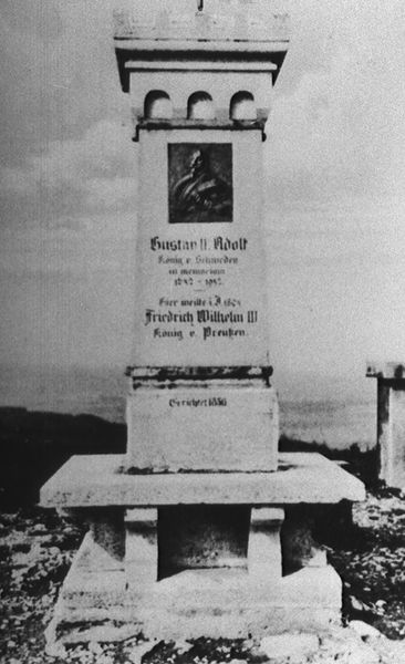 Datei:Denkmal Gustav Adolf auf dem Hesselberg.jpg