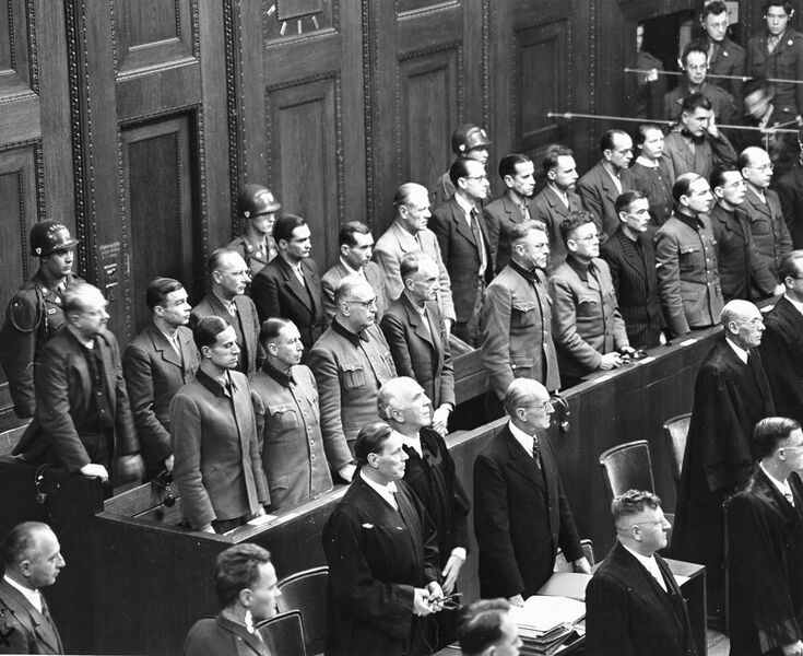 Datei:Aerzteprozess Nuernberg 1946-47.jpg