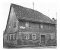 Stockwerksbau "Frackdach", 1457 d, ursprünglich Hüttenheim, Hs. Nr. 129, abgebaut zur Überführung ins Freilandmuseum Bad Windsheim. Fotografie Konrad Bedal, 1995. (Abbildung aus Franken unter einem Dach 19, 1995)