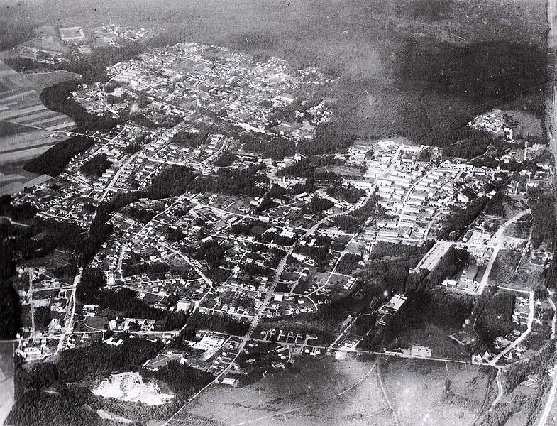 Datei:Waldkraiburg Luftaufnahme 1960.jpg