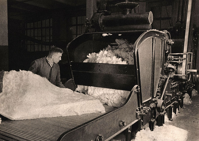 Datei:Ballenbrecher SWA.jpg