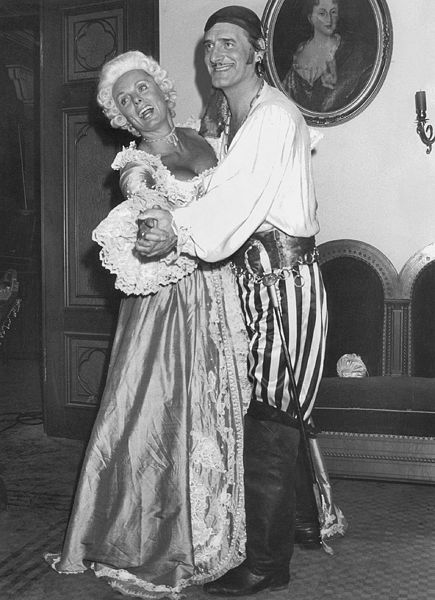 Datei:Monaco Franze Tanz.jpg