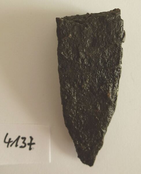 Datei:Spitze Streithammer Axt Hussitenschlacht Hiltersried 1433.jpg