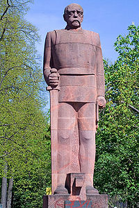 Denkmal für Otto von Bismarck an der Boschbrücke in München in München. Die Skulptur wurde von Fritz Behn (1878-1970) 1931 geschaffen. (Foto von Oliver Raupach lizensiert durch CC BY-SA 2.5 via Wikimedia Commons)