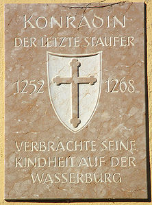 Gedenktafel von Konradins Aufenthalt auf der Burg in Wasserburg am Inn (Foto: Daniel Rittenauer)