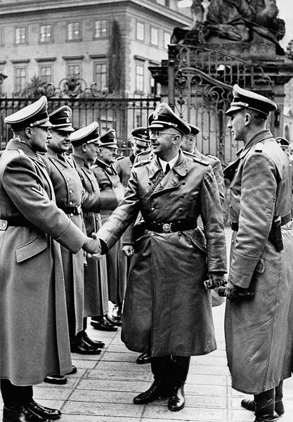 Datei:Heinrich Himmler 1941.jpg