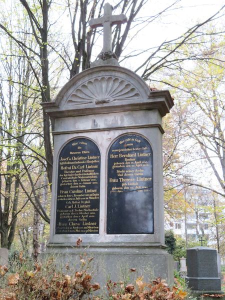 Datei:Suedfriedhof Carl Lintner.jpg
