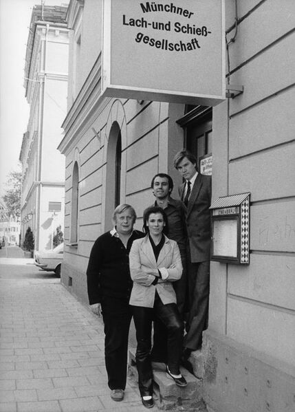 Datei:Gruppenbild Ursulastrasse 1980.jpg