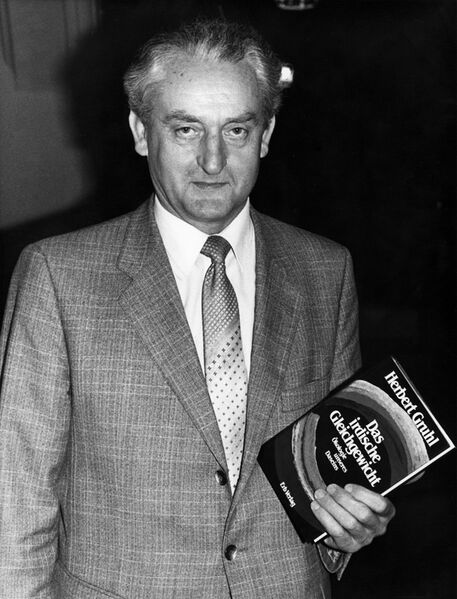 Datei:Herbert Gruhl.jpg