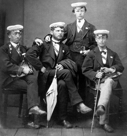 Angehörige der Studentenverbindung Uttenruthia, Wintersemester 1876/77. (Universitätsarchiv Erlangen-Nürnberg E5/2 Nr. 11)