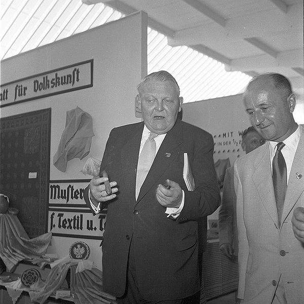 Datei:Ludwig Erhard 1952.jpg