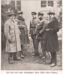Franz Joseph Heinz und Mitglieder seines Kabinetts. Abb. aus: Dokumente aus dem Befreiungskampf der Pfalz, Ludwigshafen 1930, 85. (Bayerische Staatsbibliothek, 4 H.un.app. 252)