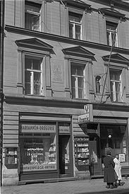 Aufnahme des Hauses Thierschstraße 41, wo Hitler zwischen 1920 und 1929 zur Untermiete wohnte. Aufnahme von 1939. (Stadtarchiv München, DE-1992-FS-STR-3177)