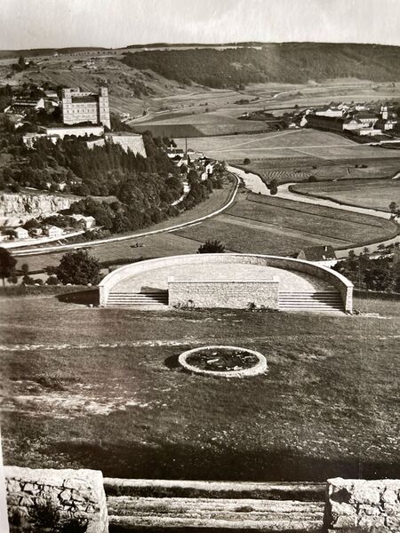 Datei:Thingplatz Eichstaett 1944.jpg