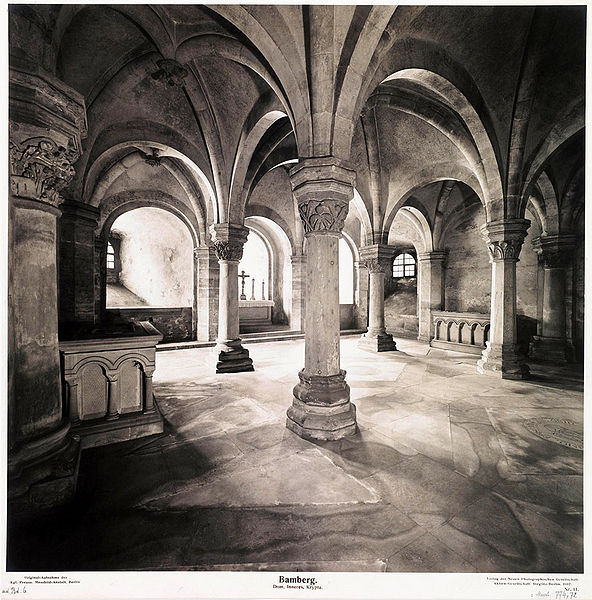 Datei:Postkarte Krypta.jpg