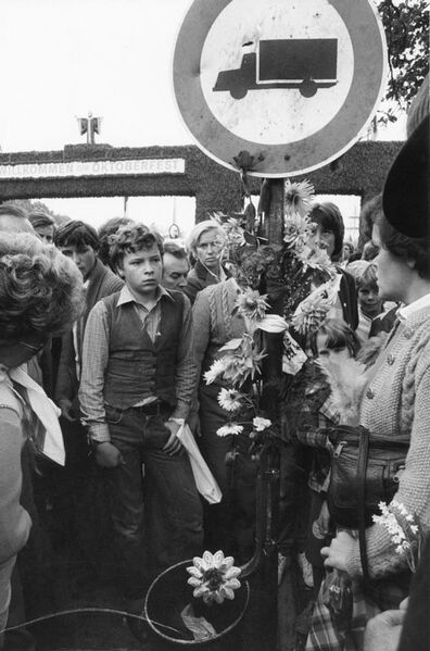 Datei:Trauernde Oktoberfest Attentat.jpg