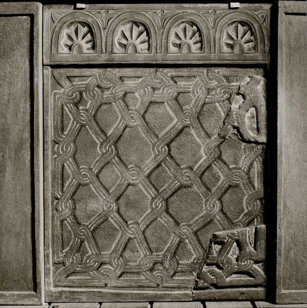 Datei:Ilmmuenster Chorschrankenplatte 13.jpg